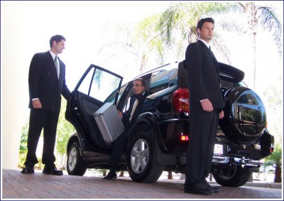 Bảo vệ doanh nhân, người nổi tiếng, lãnh đạo...